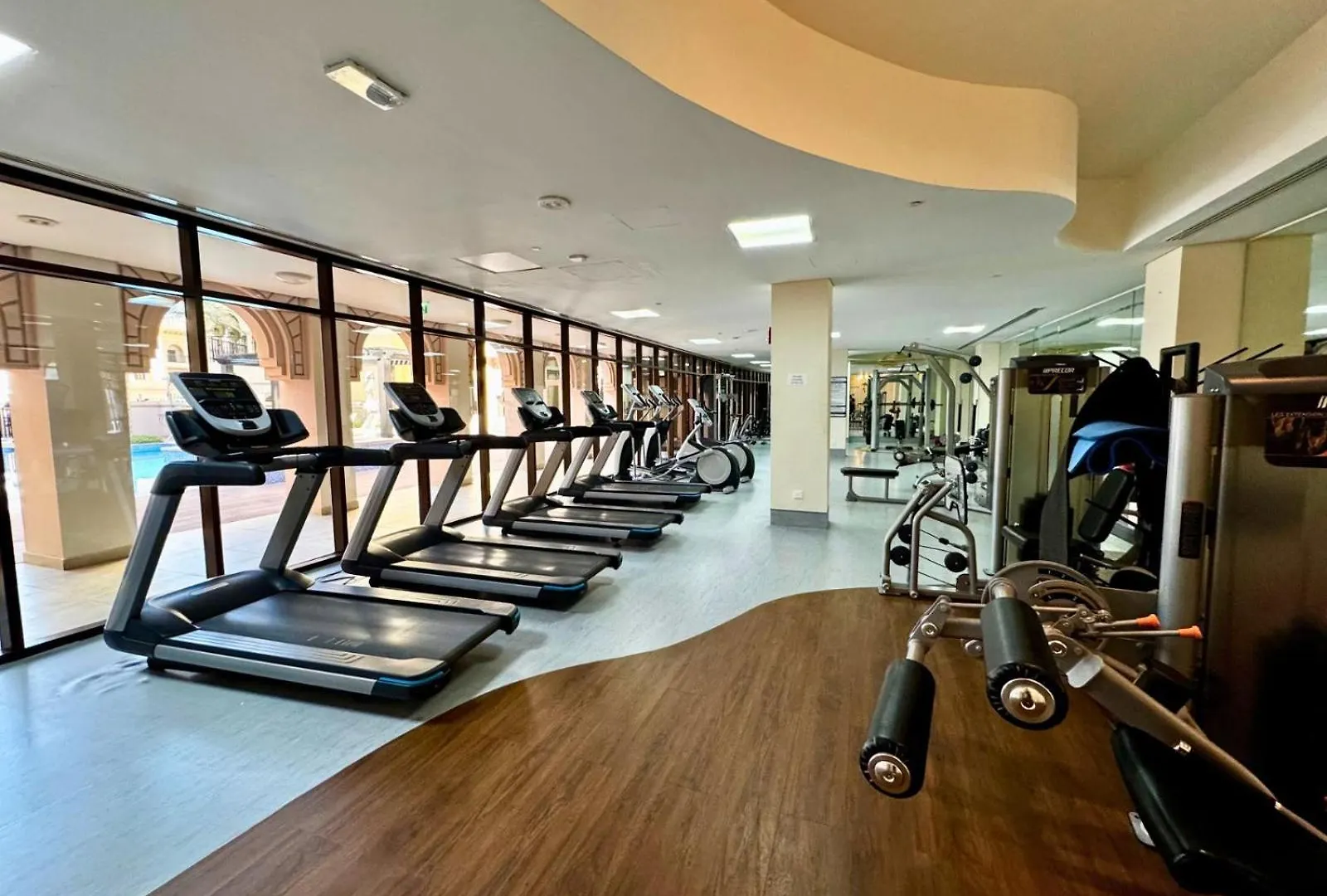 Plush City Gateway - Fully Furnished - 1Br In Jge Dubai Apartment